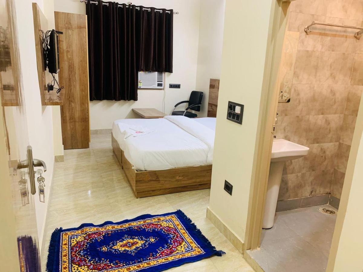 Hotel Shri Ram New Delhi Ngoại thất bức ảnh